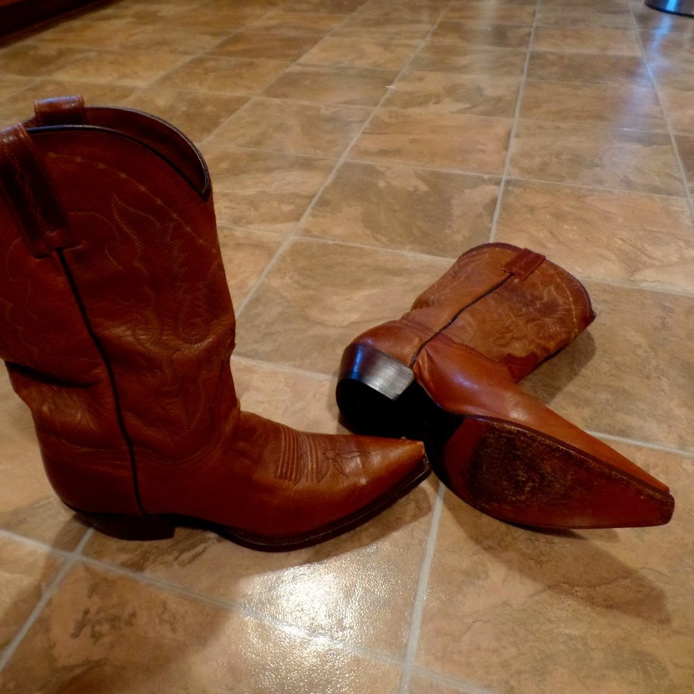 Vintage ALL leather Dan Post charisma boots! 8.5 cowboy, cowgirl western!